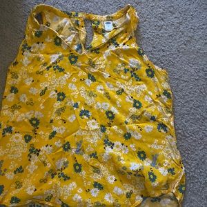 Old Navy yellow floral shirt